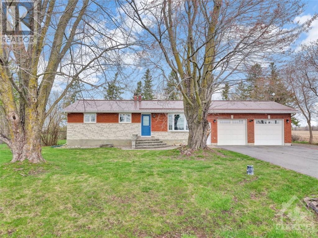 8547 MITCH OWENS ROAD, gloucester, Ontario