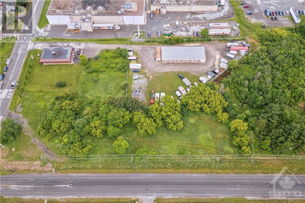 31 Industrial Drive, Almonte, Ontario  K0A 1A0 - Photo 2 - 1399896